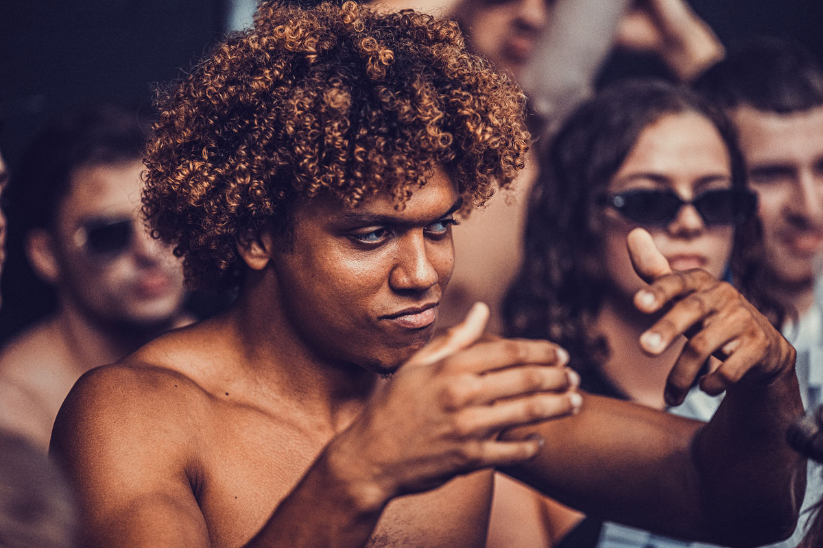 Loading... just a sec